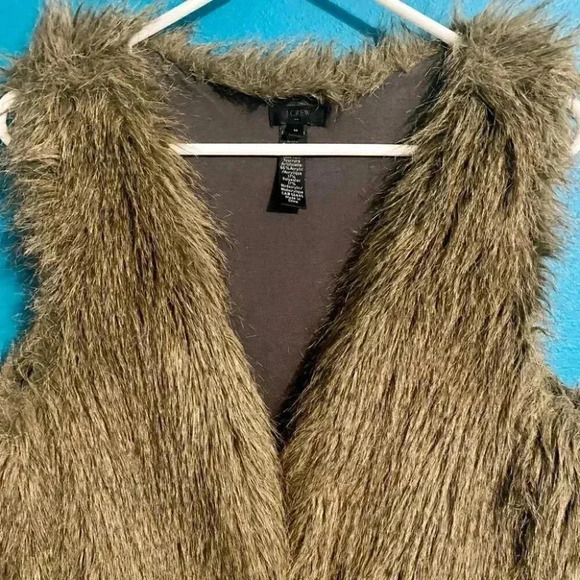 J.Crew Faux Fur Vest With Silk Wrap Belt - Picture 3 of 6